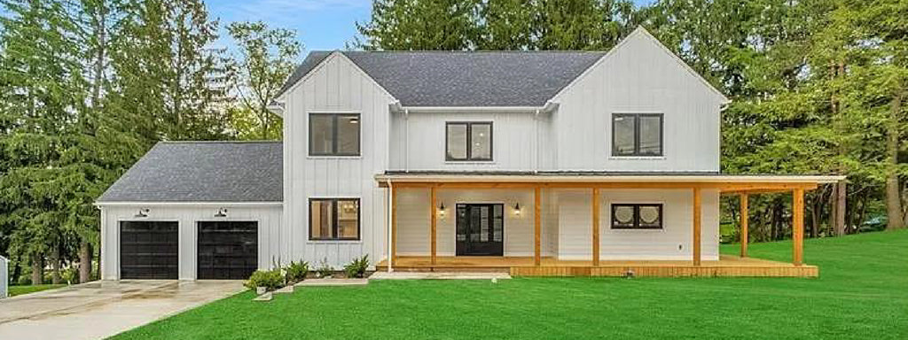 Residence in Washington County, Pennsylvania glazed with the same aluminum window line